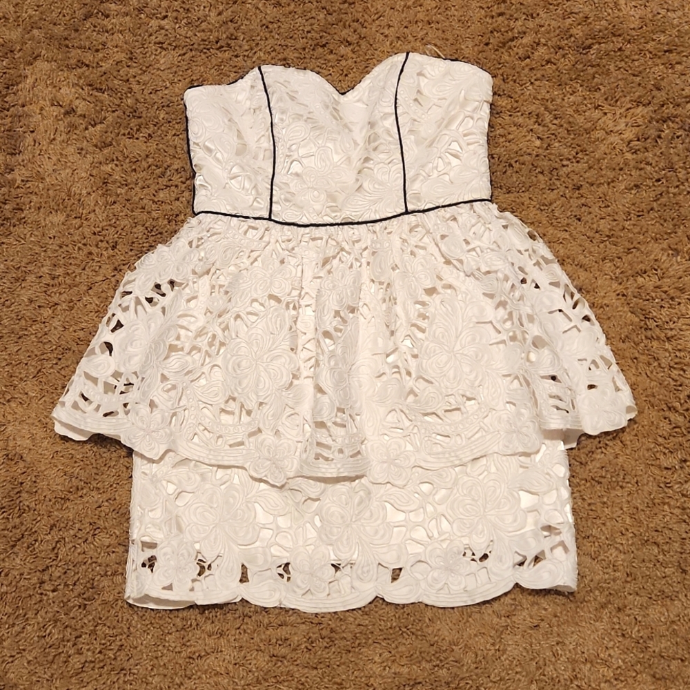 Valerie Tolosa Marcy Lace Strapless white and black trim dress size 2 NEW W/TAGS